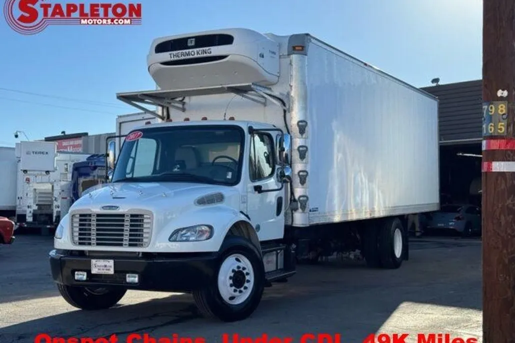 2017 Freightliner M2 106 Medium Duty photo 1