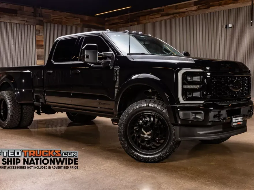 2025 Ford F-450 photo 1