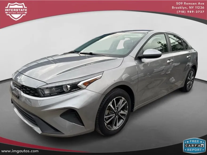 2022 Kia Forte FE LXS photo 1