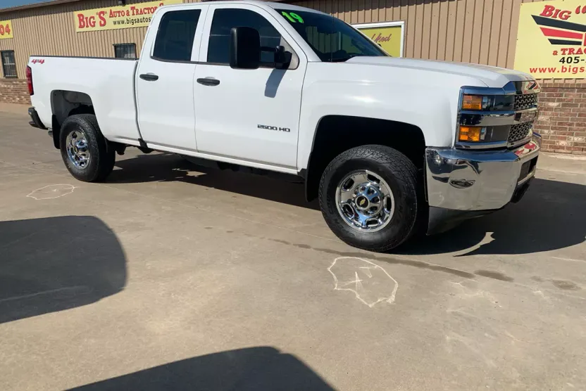 2019 Chevrolet Silverado 2500HD Work Truck photo 1