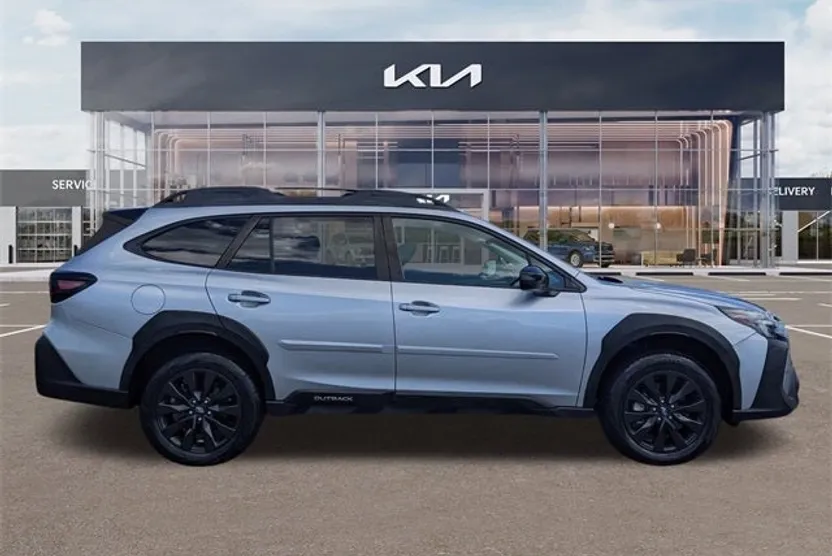 2023 Subaru Outback Onyx Edition photo 1