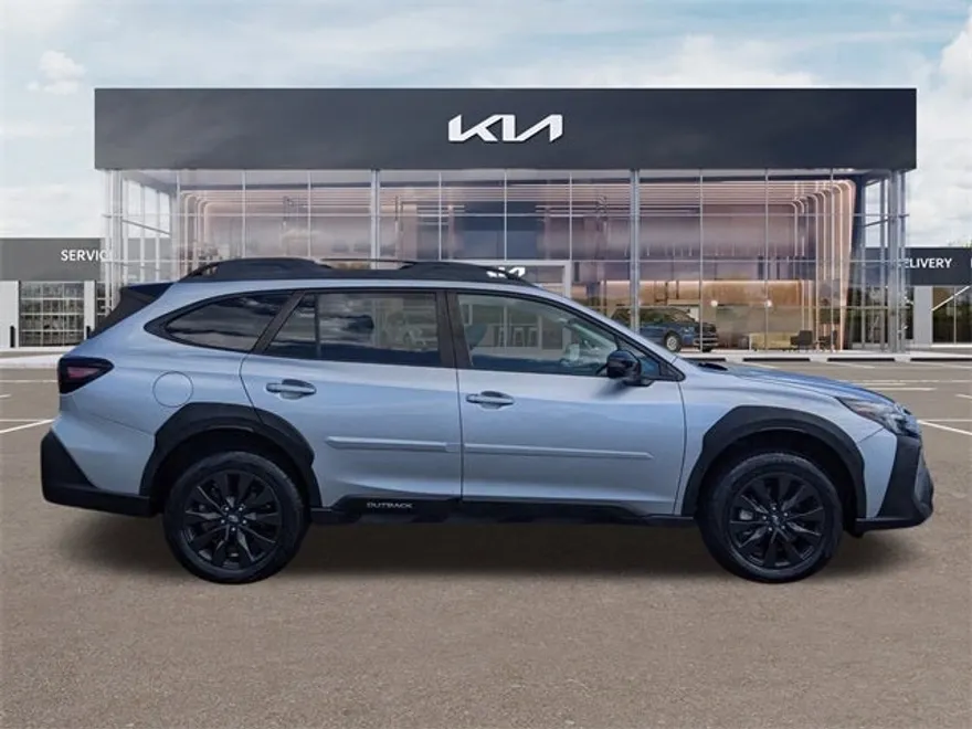 2023 Subaru Outback Onyx Edition photo 1