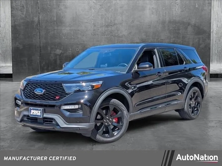 2022 Ford Explorer ST photo 1