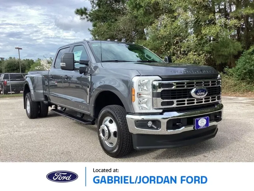 2026 Ford F-350 photo 1