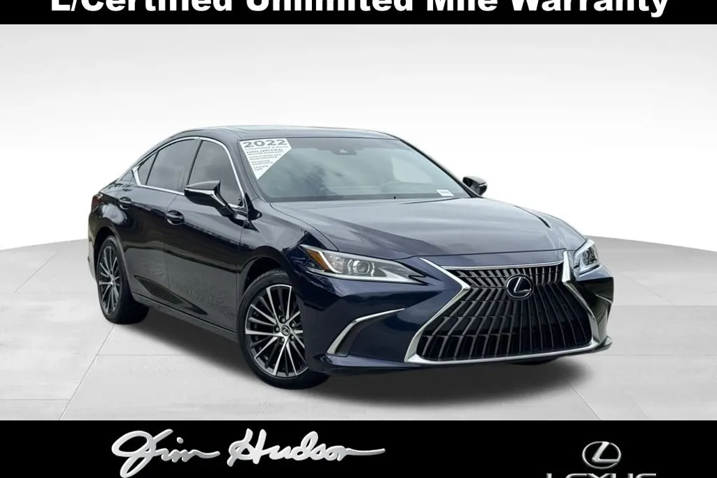 2022 Lexus ES 300h photo 1