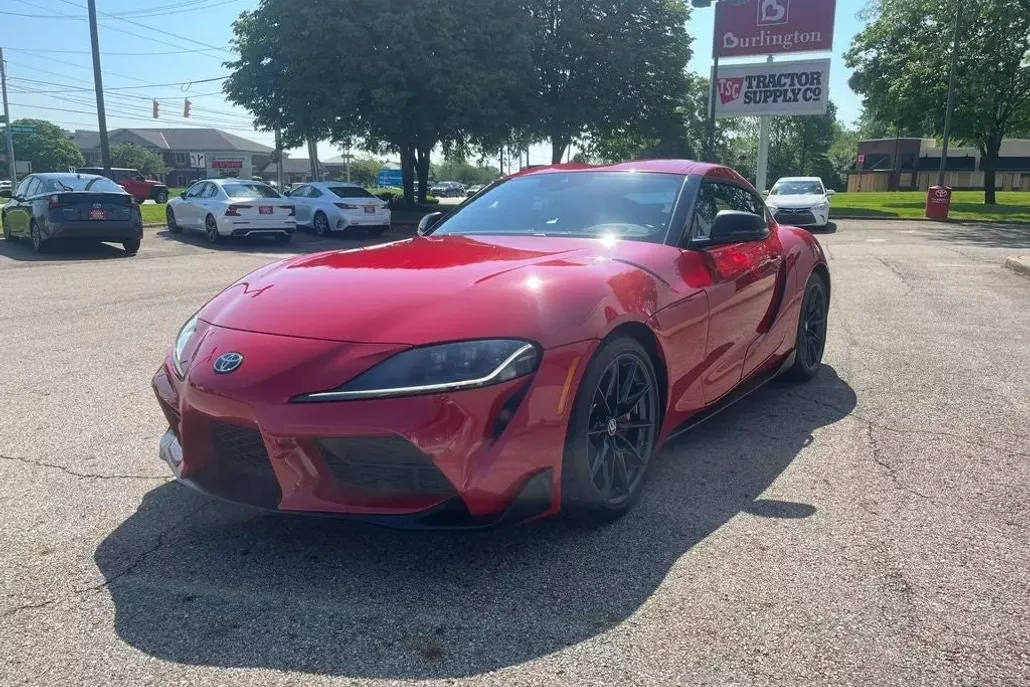 2024 Toyota Supra 3.0 Premium photo 1