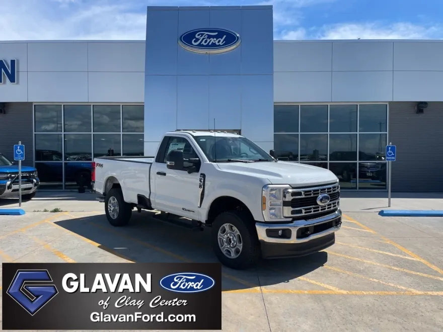 2025 Ford F-350 photo 1
