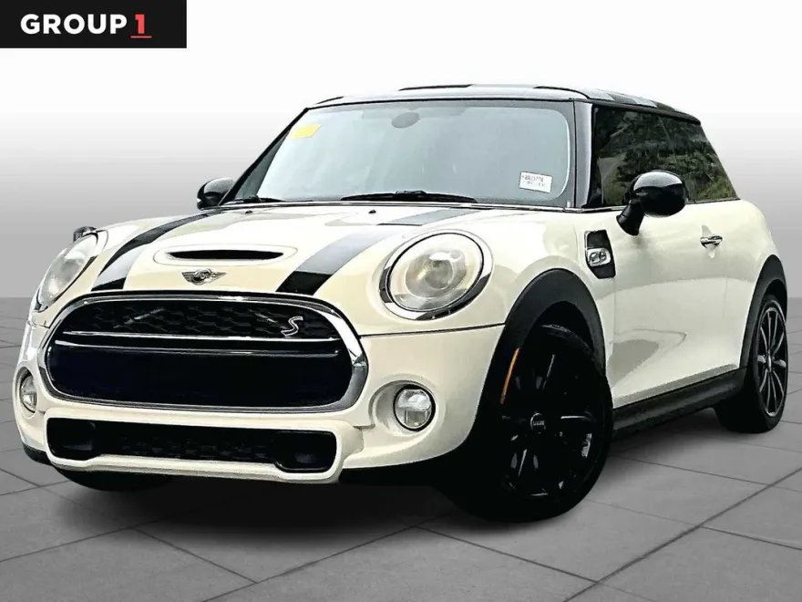2015 Mini Cooper Hardtop S photo 1