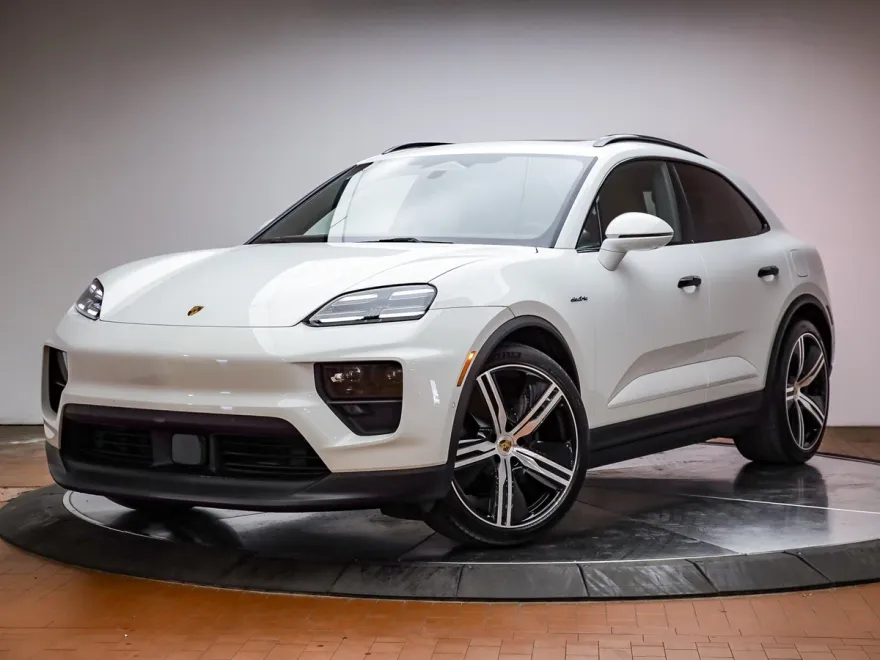 2025 Porsche Macan Electric photo 1