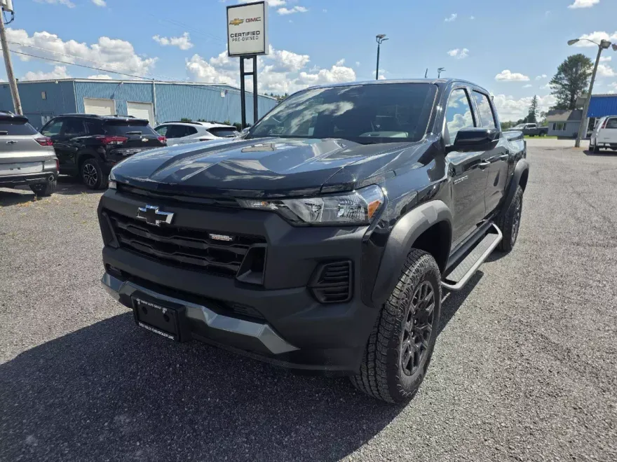 2026 Chevrolet Colorado Trail Boss photo 1