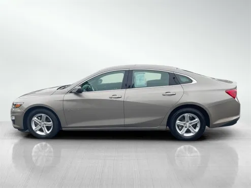 2023 Chevrolet Malibu photo 4