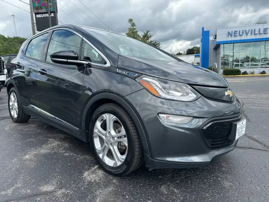 2017 Chevrolet Bolt EV photo 1