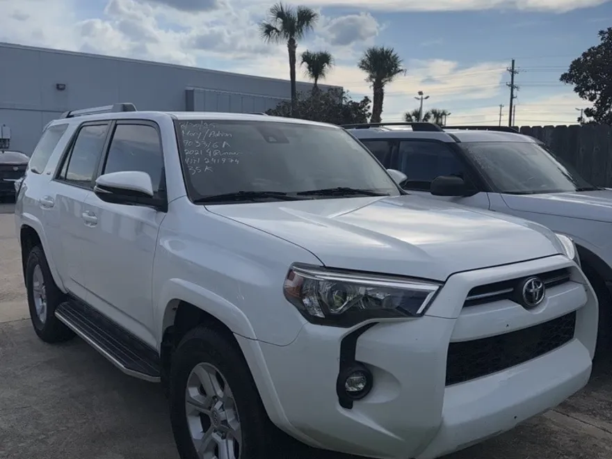 2021 Toyota 4Runner SR5 Premium photo 1