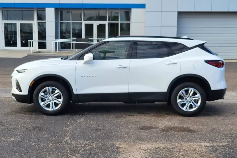 2022 Chevrolet Blazer 2LT photo 1