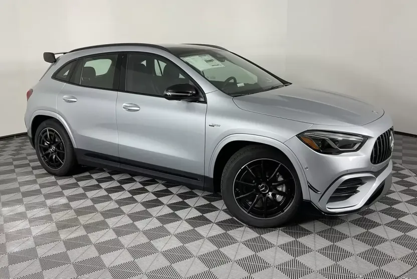 2025 Mercedes Benz GLA AMG 35 photo 1