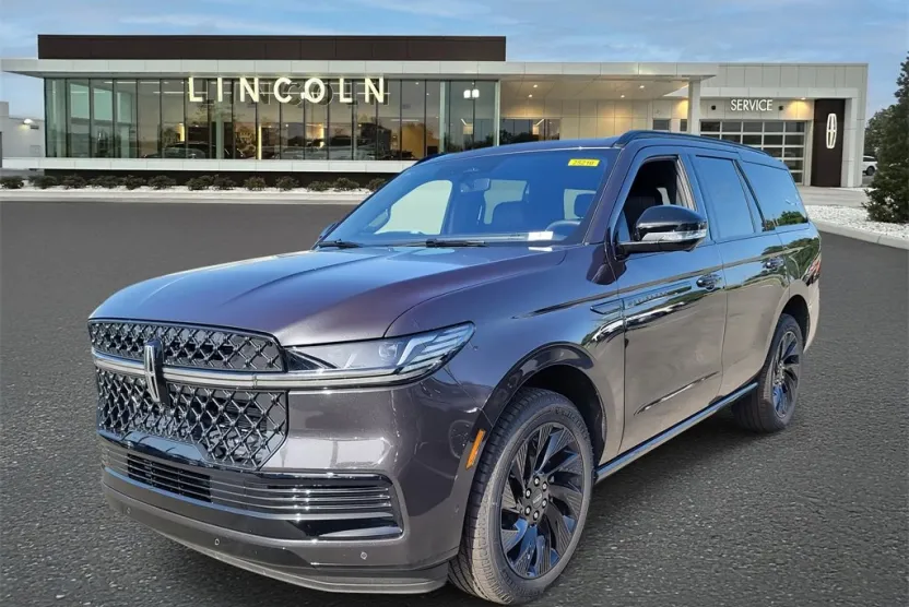 2025 Lincoln Navigator Reserve photo 1