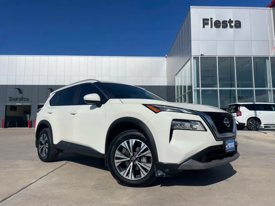 2023 Nissan Rogue SV photo 1