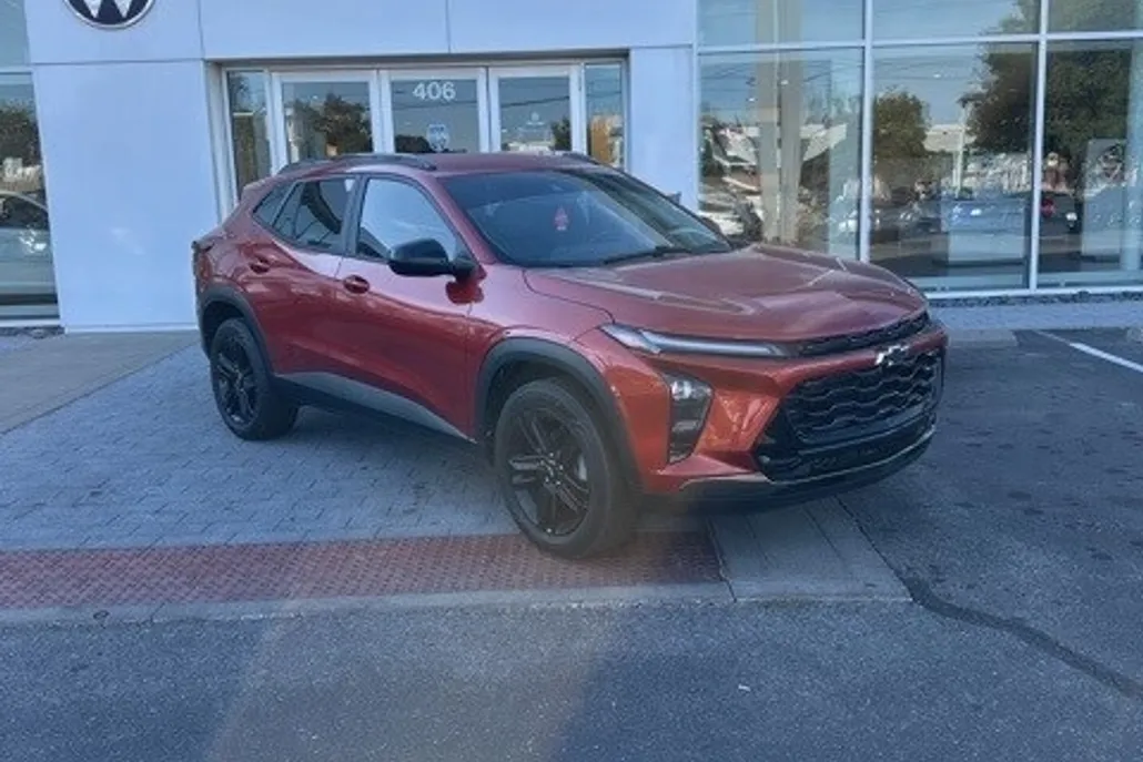2024 Chevrolet Trax ACTIV photo 1