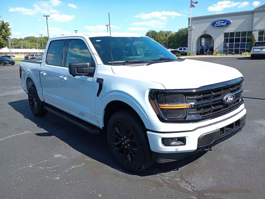 2025 Ford F-150 XLT photo 1