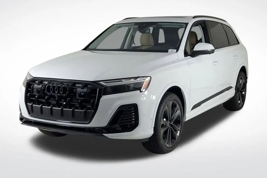 2025 Audi Q7 55 Premium Plus photo 1
