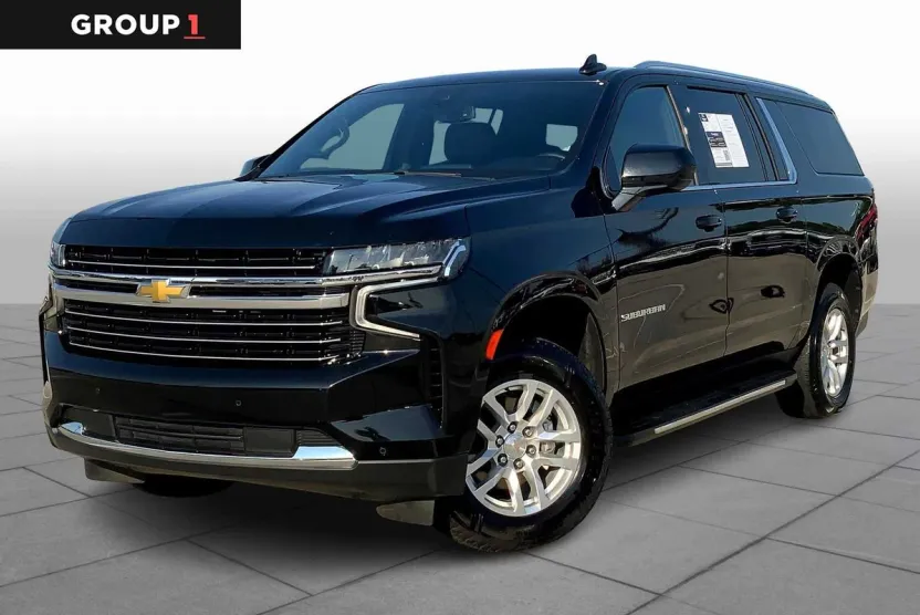 2024 Chevrolet Suburban LT photo 1
