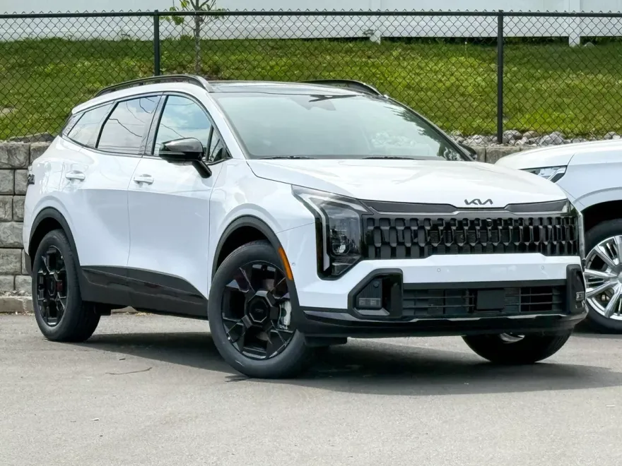 2026 Kia Sportage X-Line photo 1