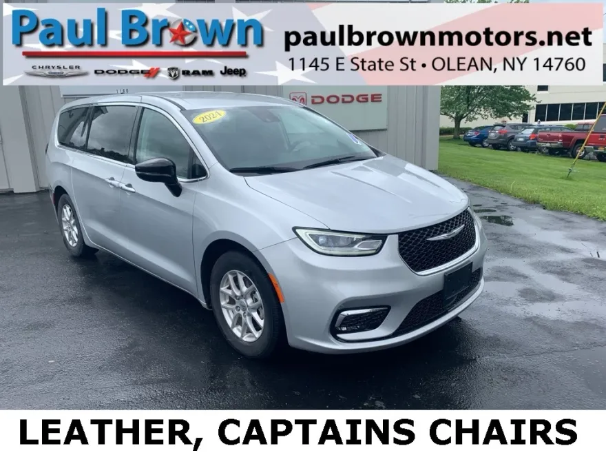 2024 Chrysler Pacifica Touring L photo 1