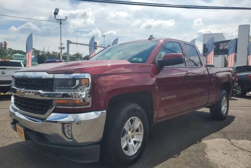 2016 Chevrolet Silverado 1500 LT Z71 photo 1