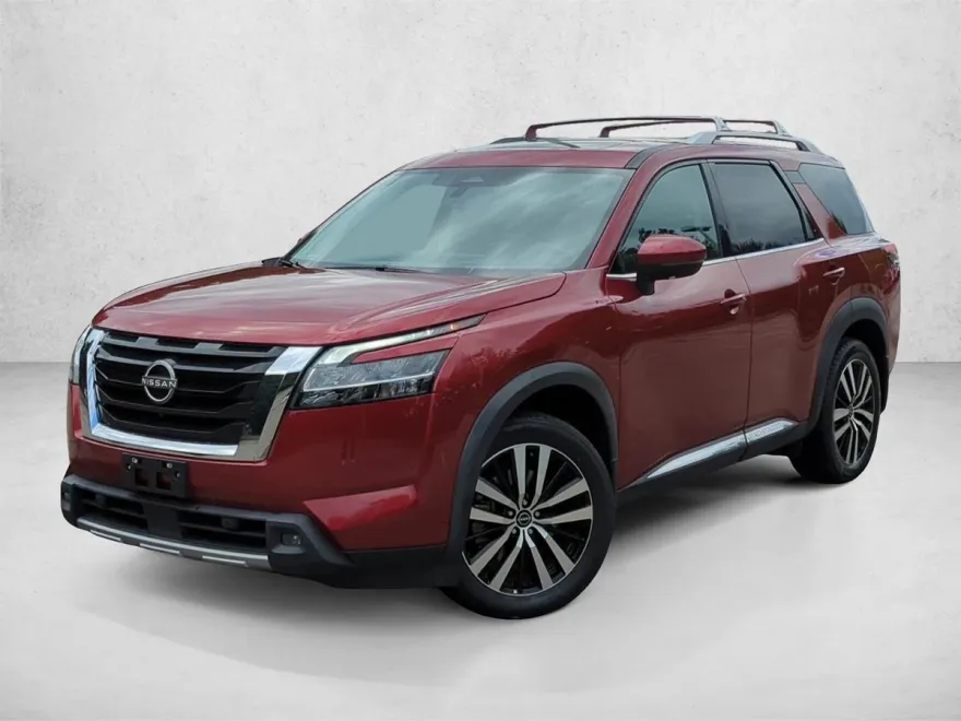 2023 Nissan Pathfinder Platinum photo 1
