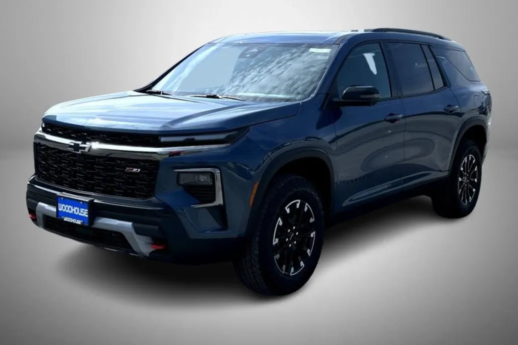 2026 Chevrolet Traverse Z71 photo 1