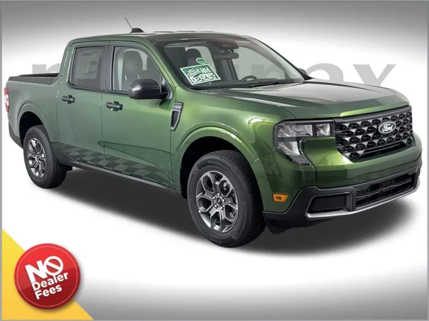 2025 Ford Maverick XLT photo 1