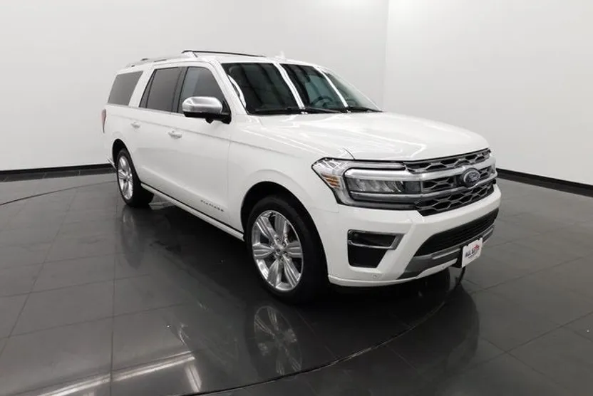 2023 Ford Expedition MAX Platinum photo 1