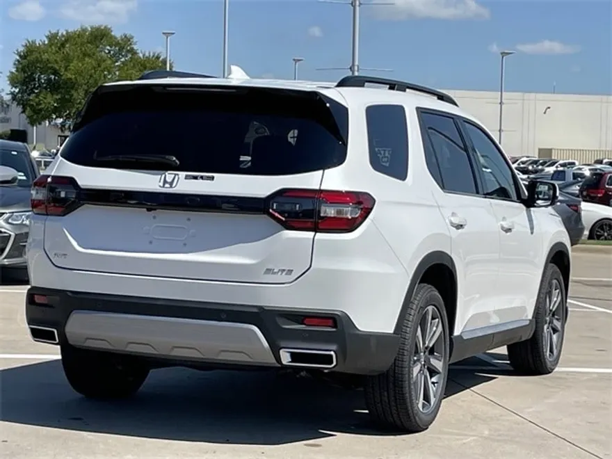 2025 Honda Pilot Elite photo 1