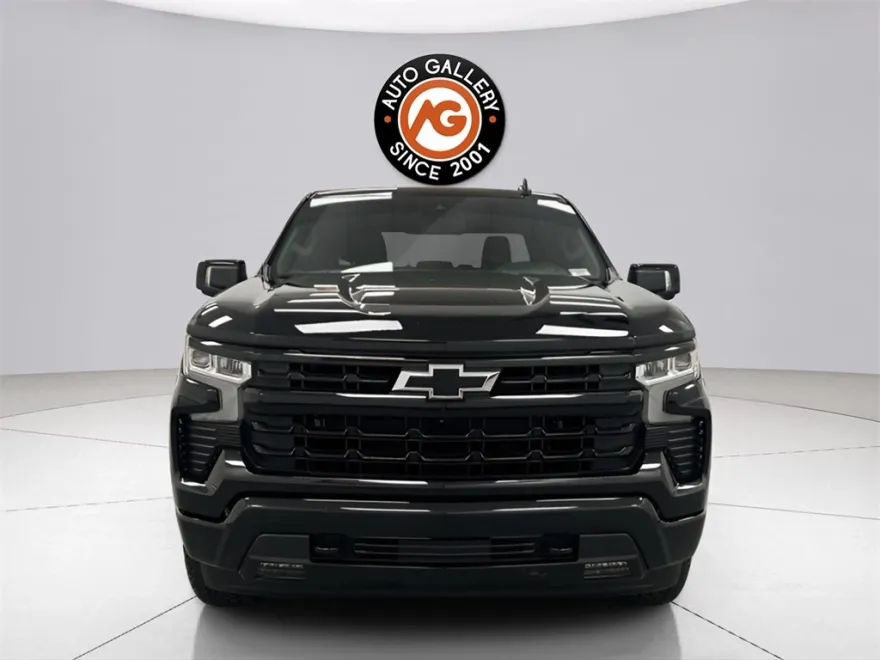 2023 Chevrolet Silverado 1500 RST photo 1