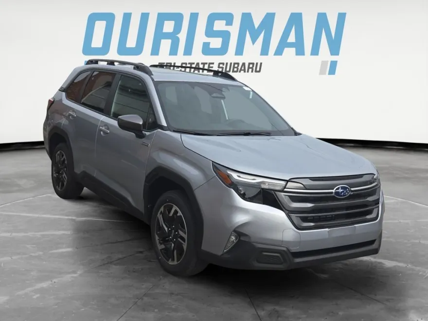2025 Subaru Forester Premium photo 1