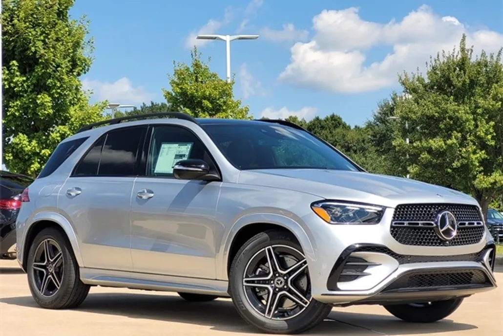 2026 Mercedes Benz GLE 580 4MATIC photo 1