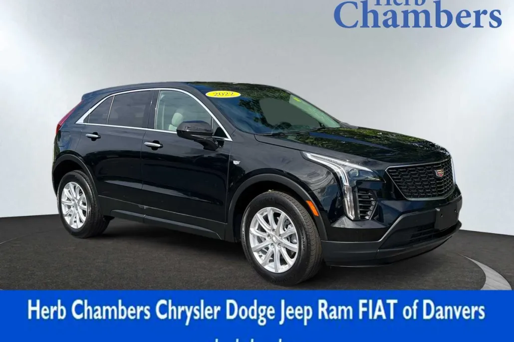 2022 Cadillac XT4 Luxury photo 1