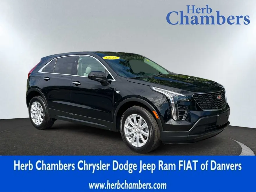 2022 Cadillac XT4 Luxury photo 1