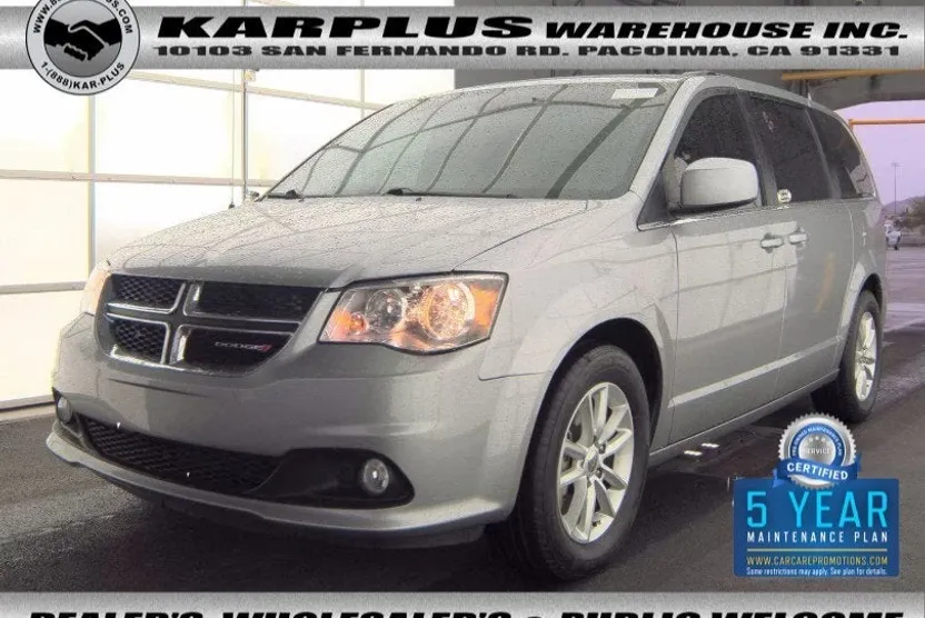 2019 Dodge Grand Caravan SXT photo 1