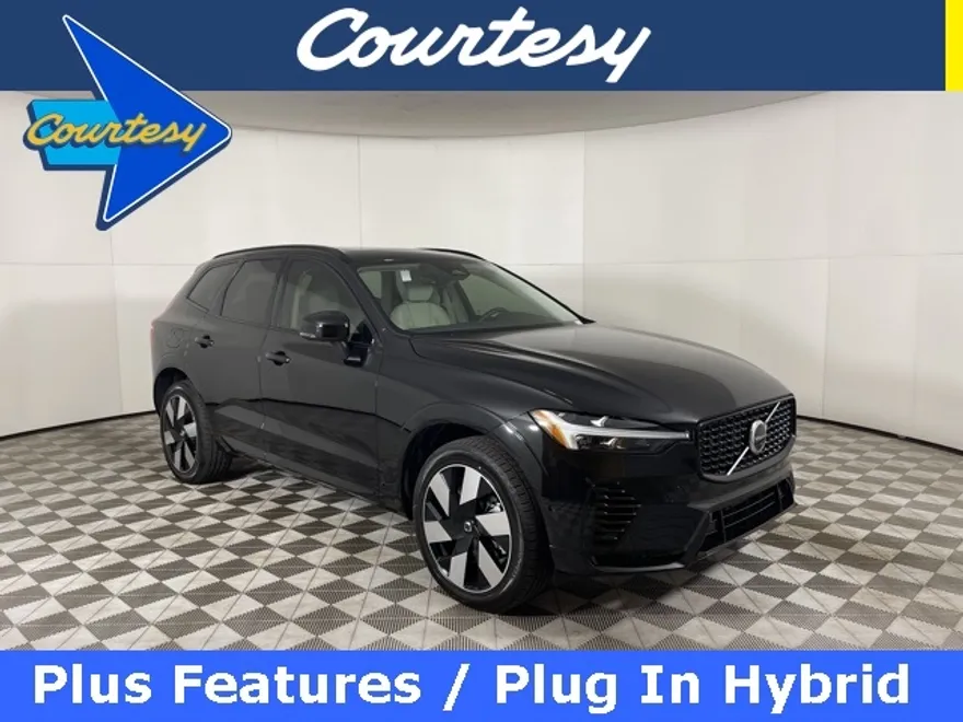 2025 Volvo XC60 T8 Plus photo 1