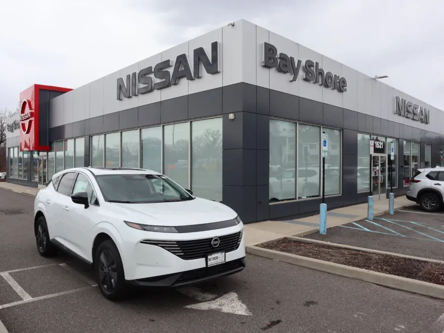 2025 Nissan Murano SL photo 1