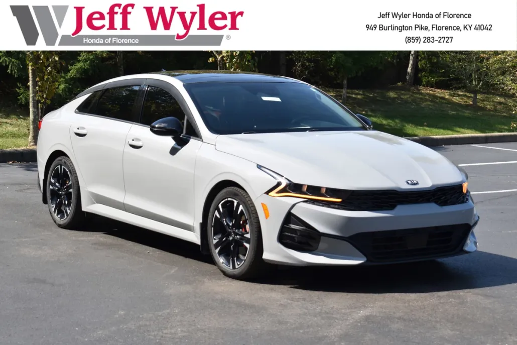 2021 Kia K5 GT-Line photo 1
