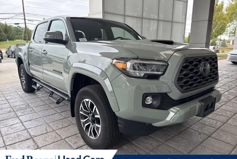 2022 Toyota Tacoma TRD Sport V6 photo 1