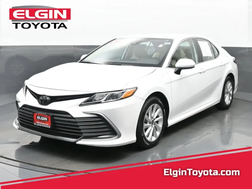 2024 Toyota Camry LE photo 1
