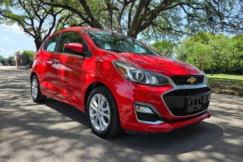 2020 Chevrolet Spark 2LT LT photo 1
