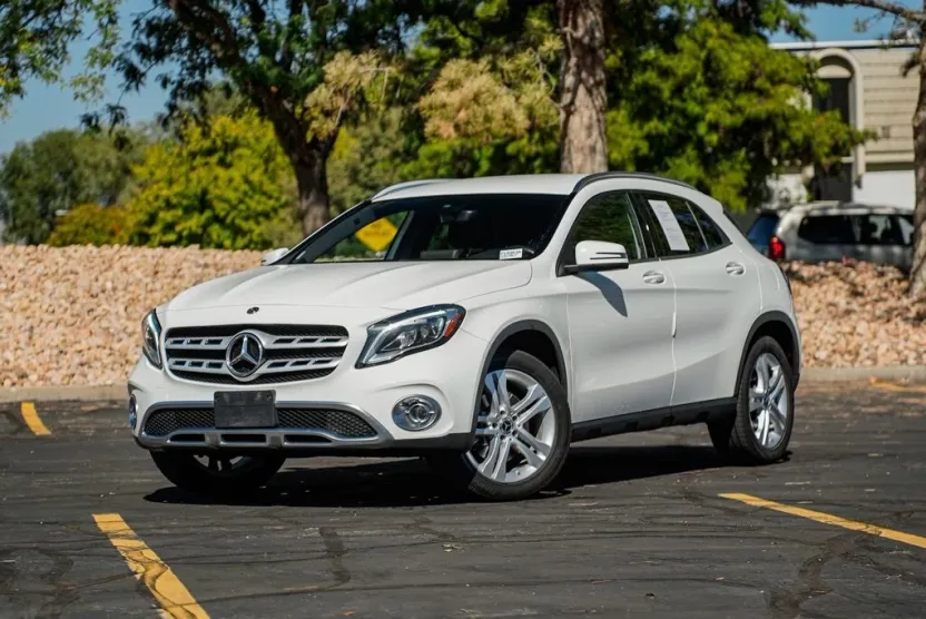 2018 Mercedes Benz GLA 250 4MATIC photo 1