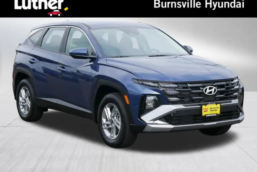 2025 Hyundai Tucson SE photo 1