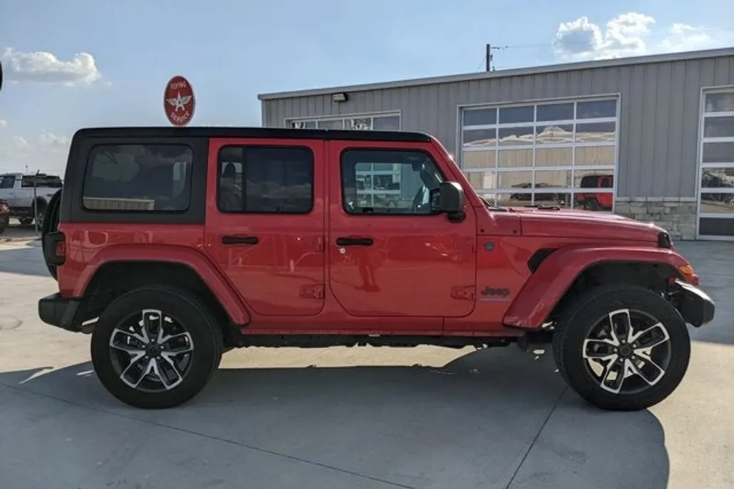 2024 Jeep Wrangler 4xe Sport S photo 1