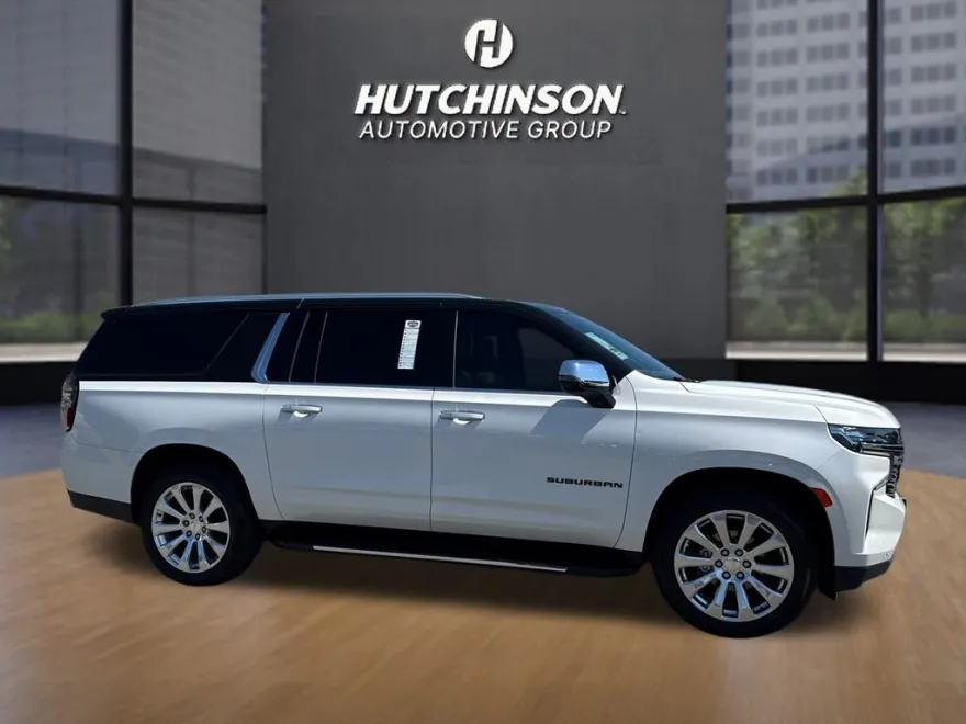 2021 Chevrolet Suburban Premier photo 1