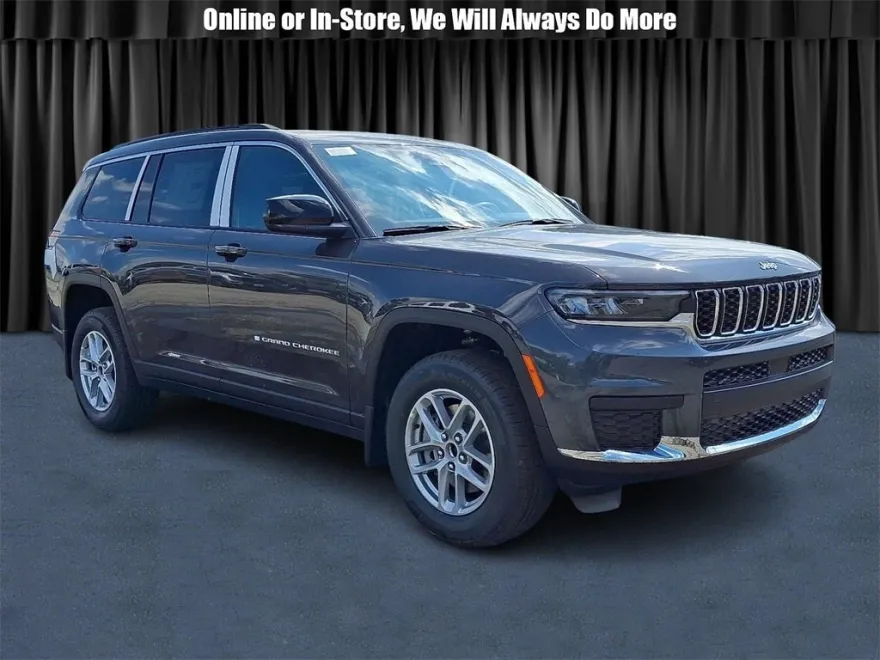 2025 Jeep Grand Cherokee Laredo photo 1